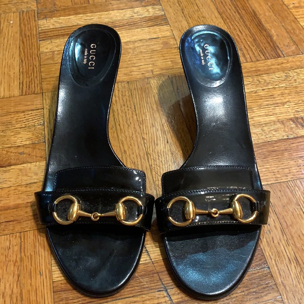GUCCI
Black Patent Leather Horsebit Open-Toe Slide - Picture 2 of 5